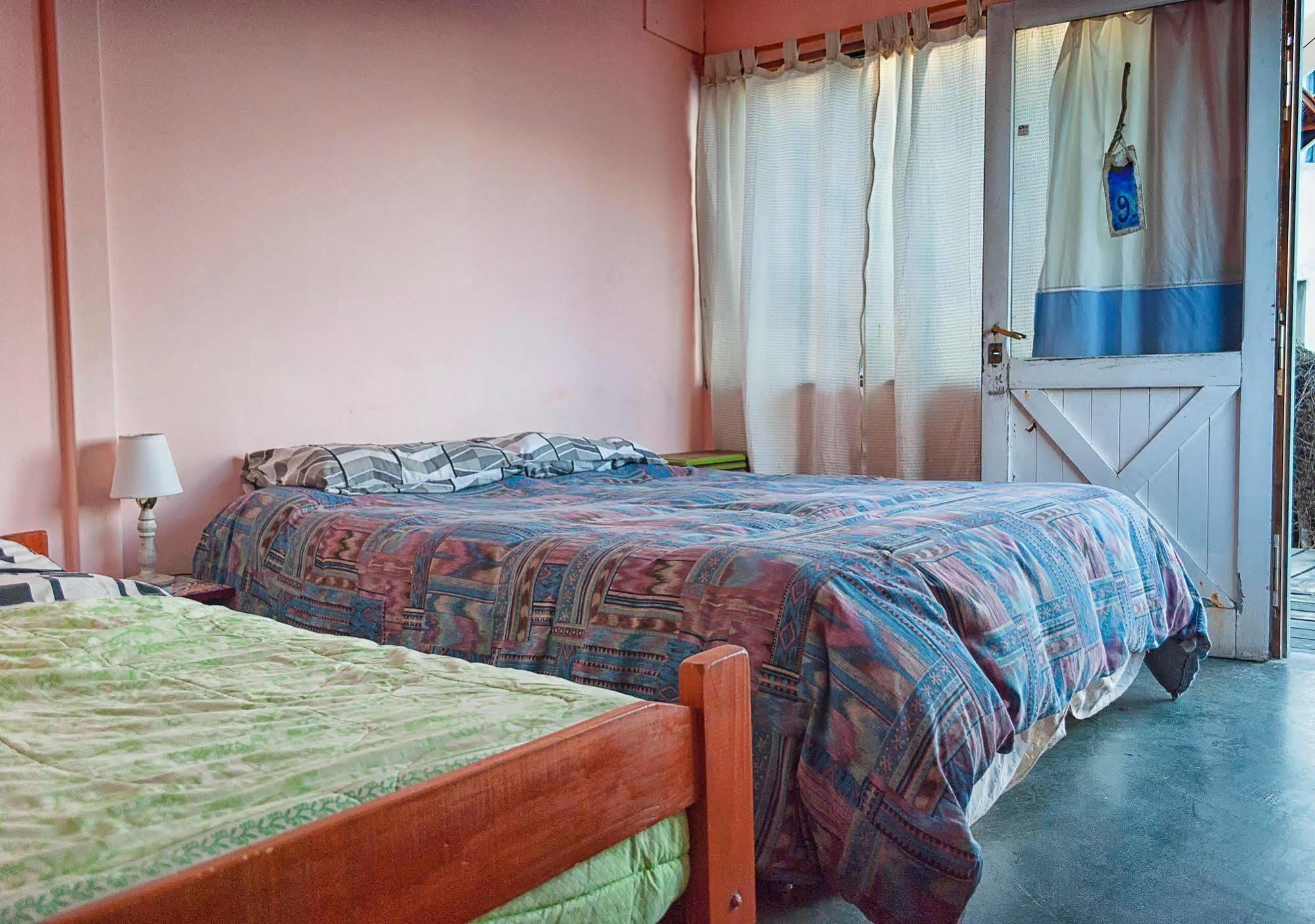 Hostel Los Cormoranes Ushuaia Eksteriør billede