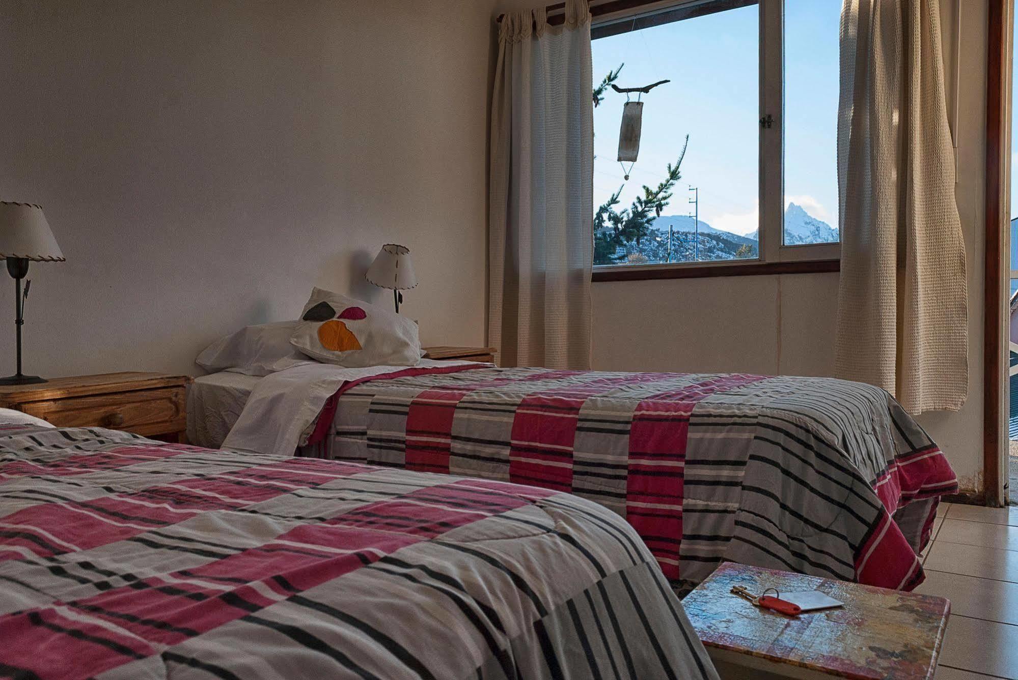 Hostel Los Cormoranes Ushuaia Eksteriør billede